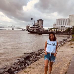 Meet your Posher, Prava